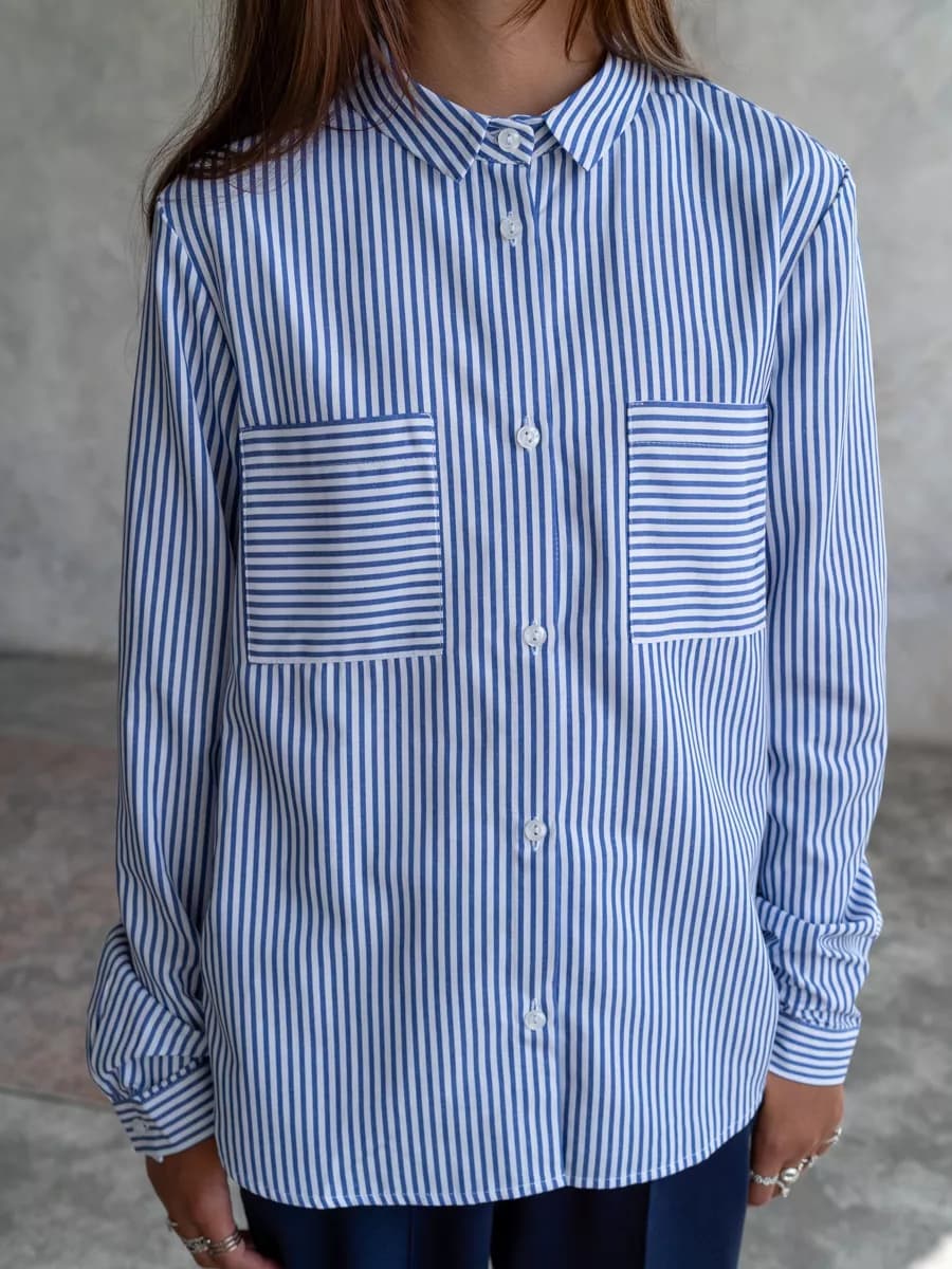 Рубашка школьная оверсайз