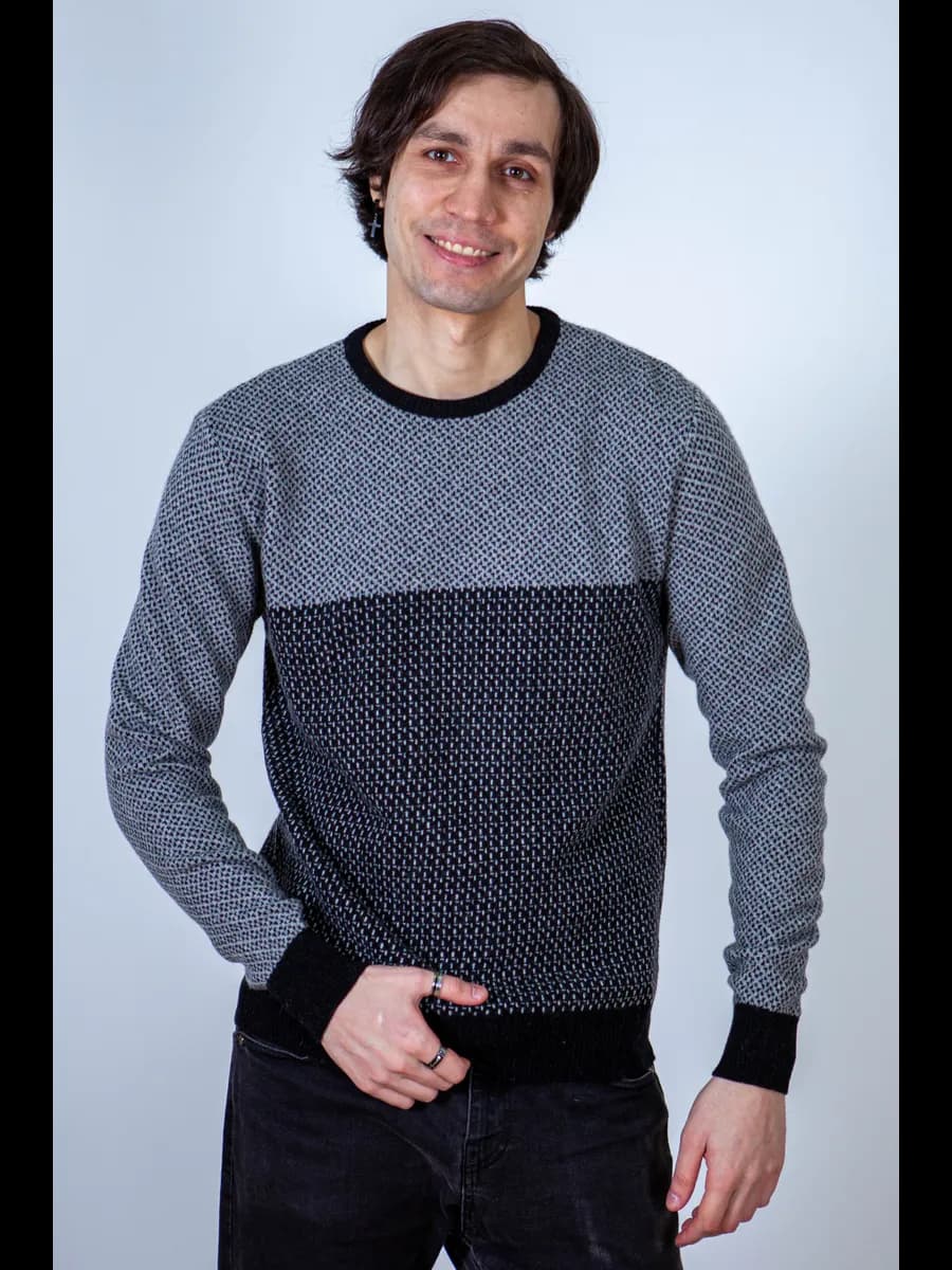 Джемпер вязаный