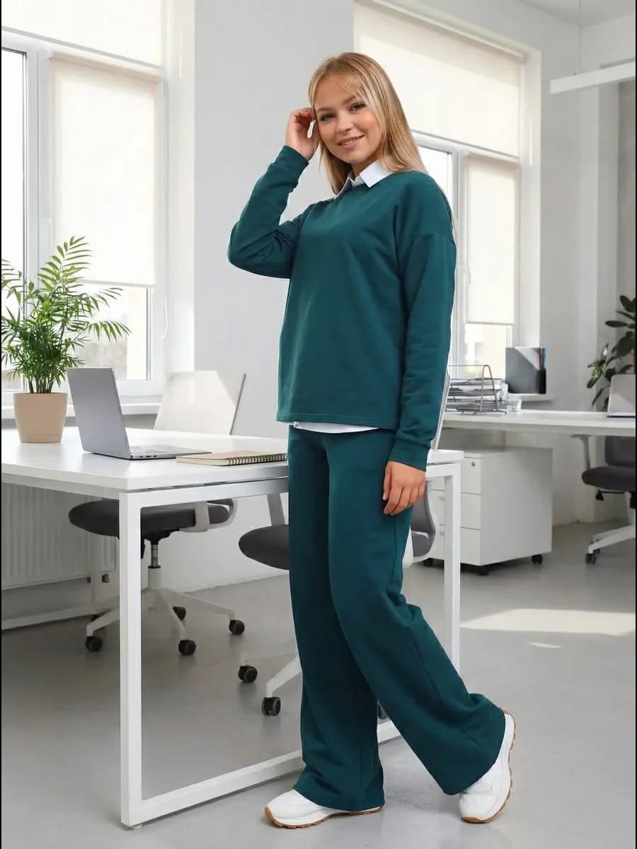 Спортивный костюм оверсайз с широкими брюками