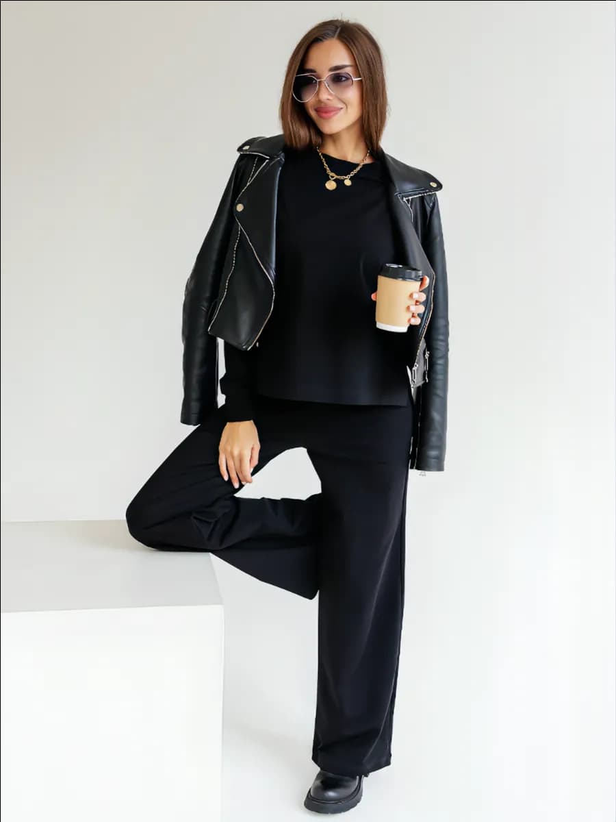 Спортивный костюм оверсайз с широкими брюками