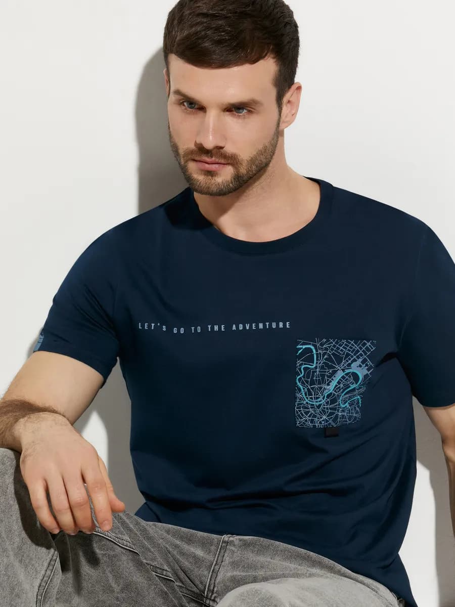 Футболка больших размеров с принтом