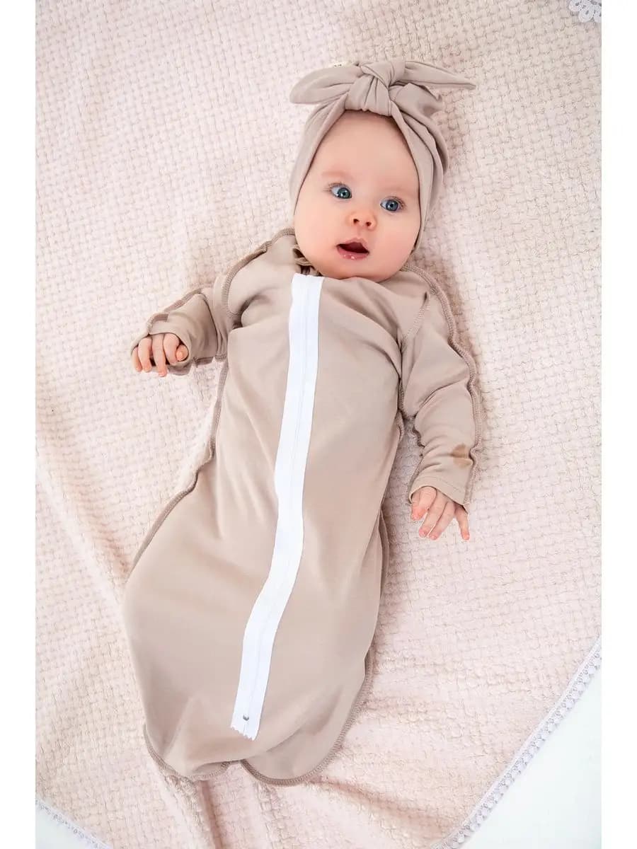 Пеленка-конверт для малыша с рукавами кокон на молнии