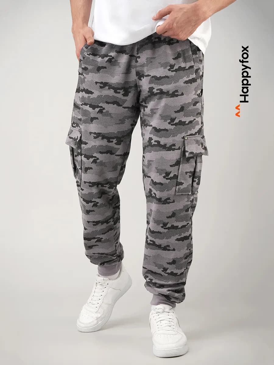 Штаны спортивные камуфляжные джоггеры с карманами
