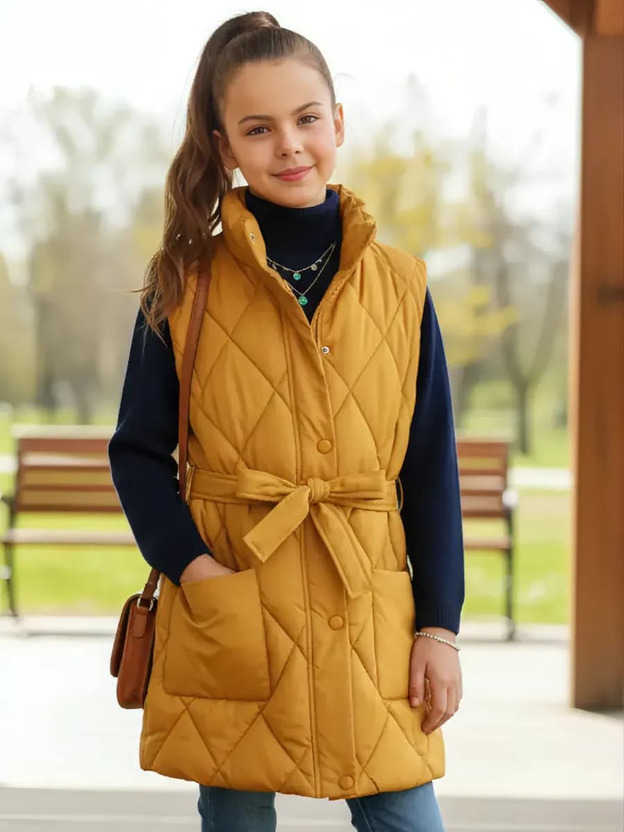 Жилет утеплённый осенний