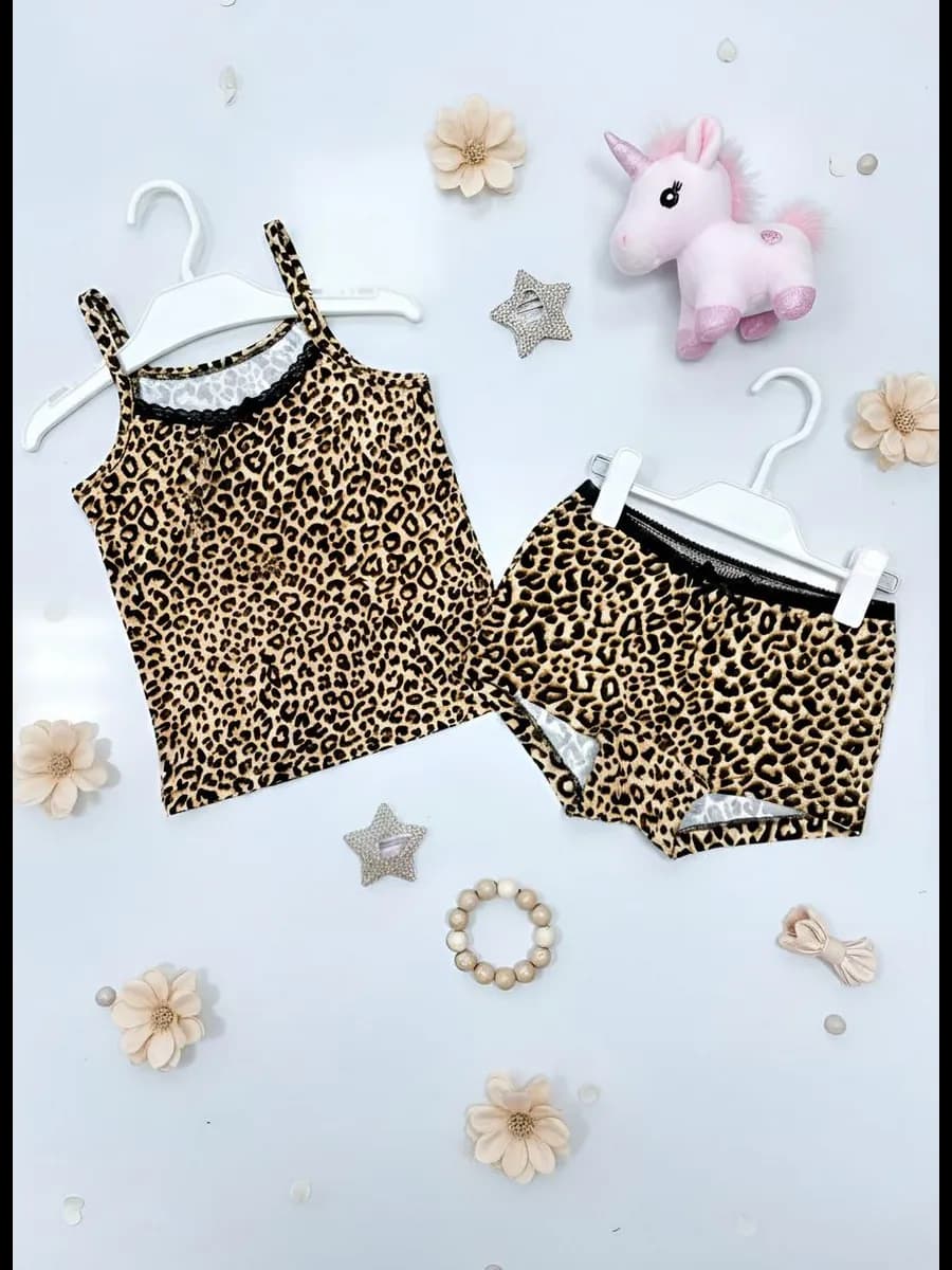 Комплект нижнего белья трусы шортики плюс майка