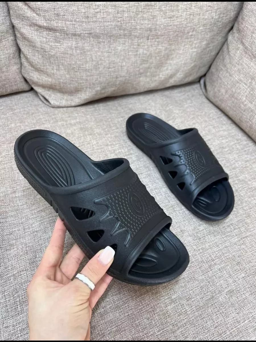 Резиновые тапочки мужские