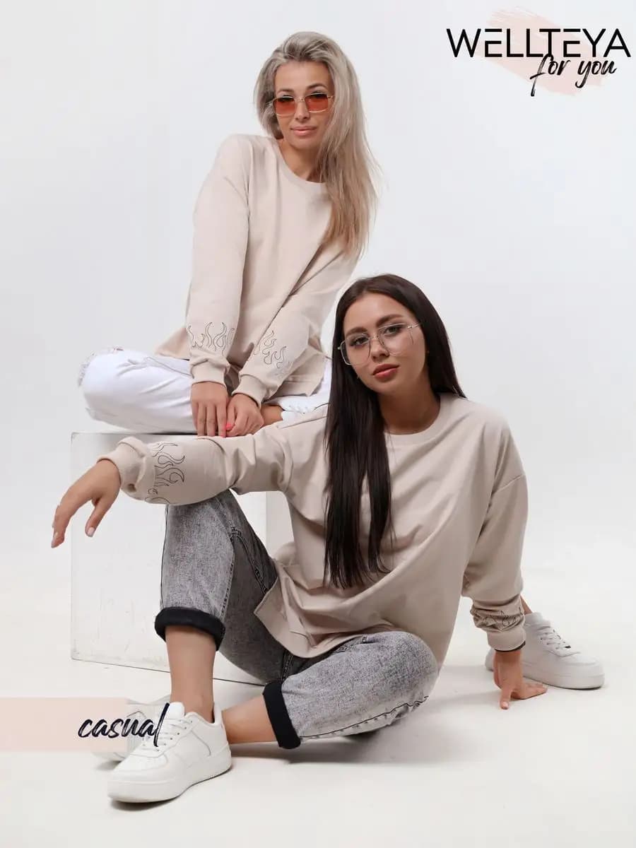 Свитшот без начеса удлиненный с принтом