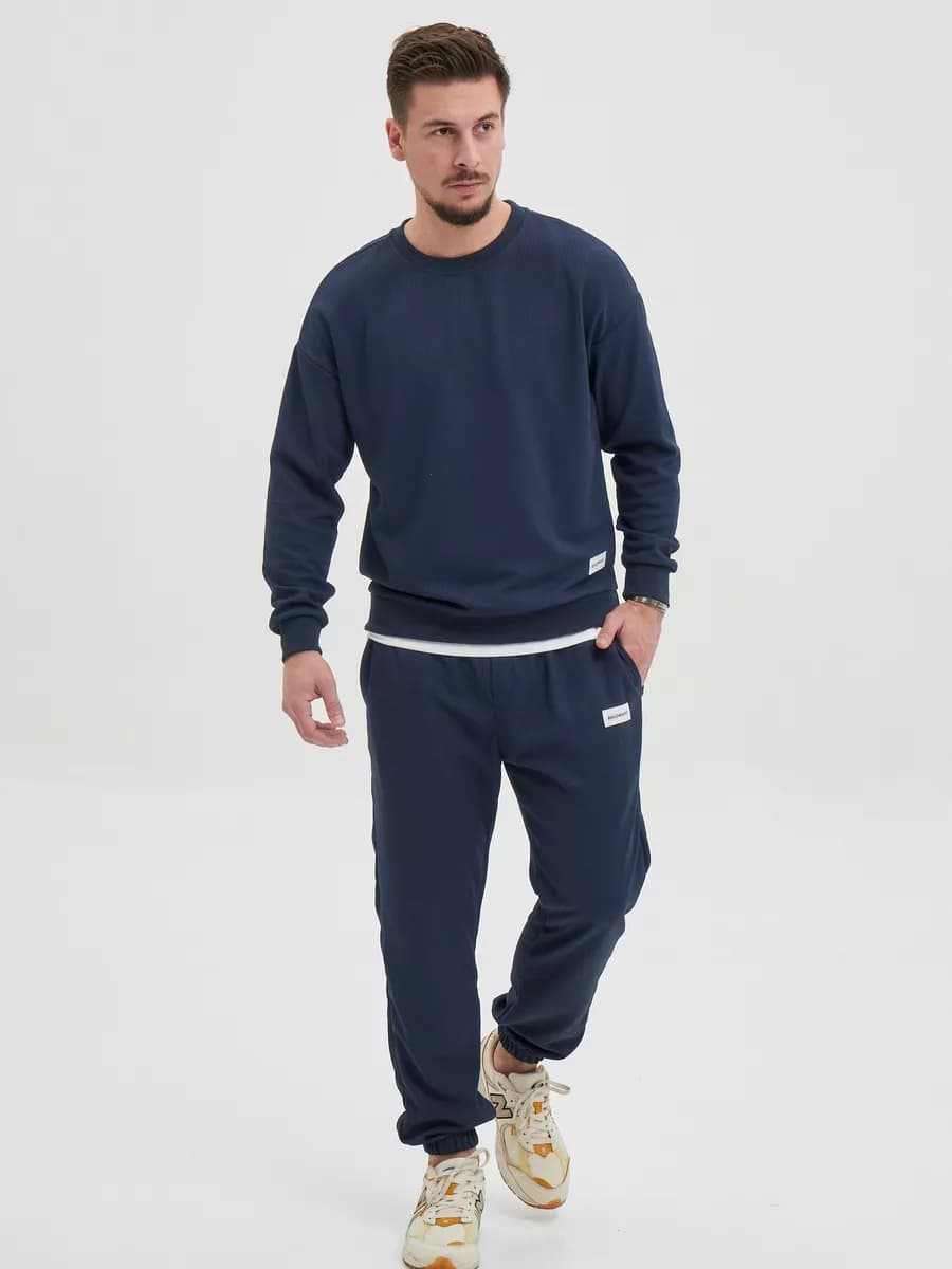 Спортивный костюм с брюками