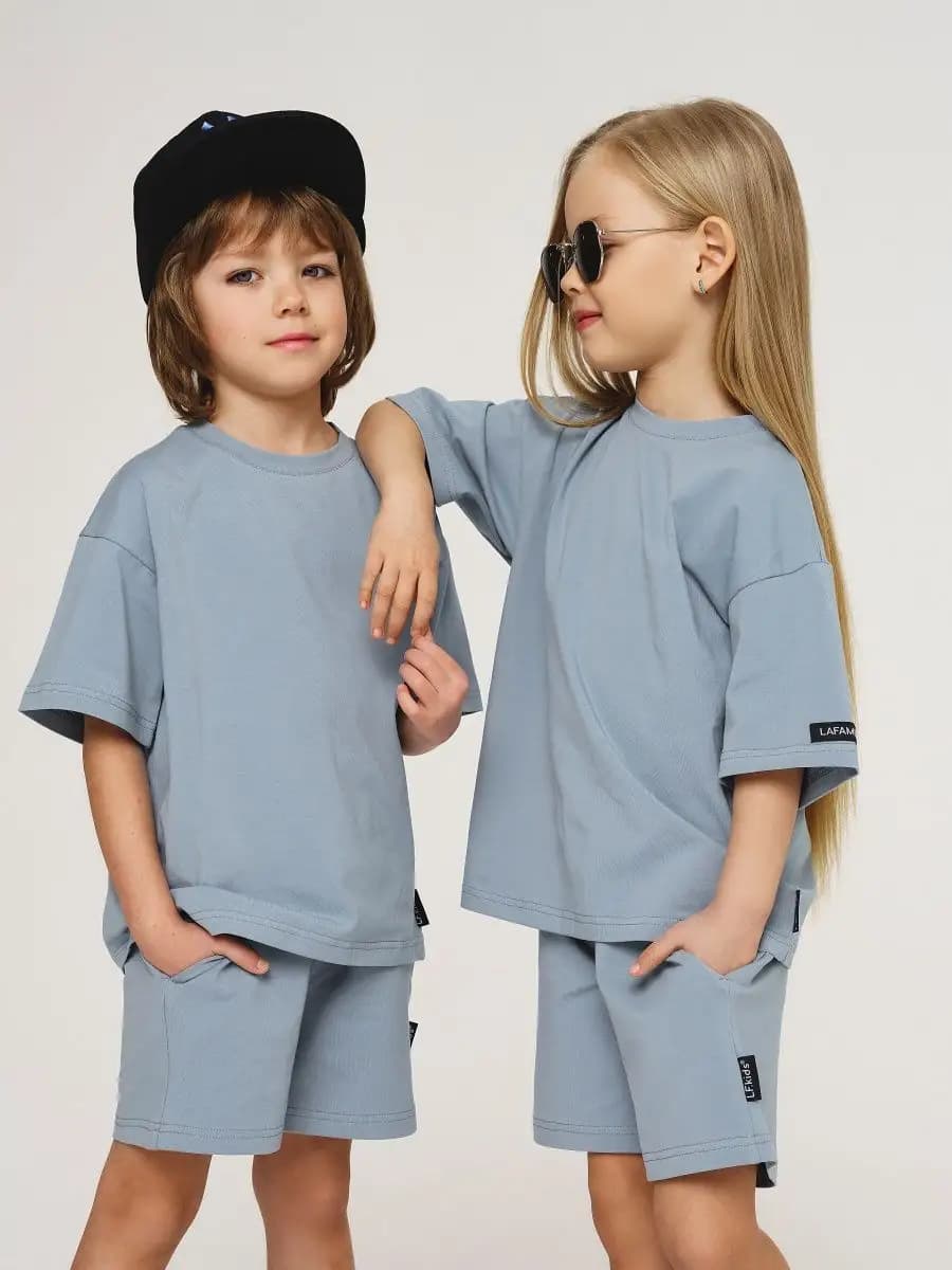 Летний трикотажный костюм с шортами и футболкой