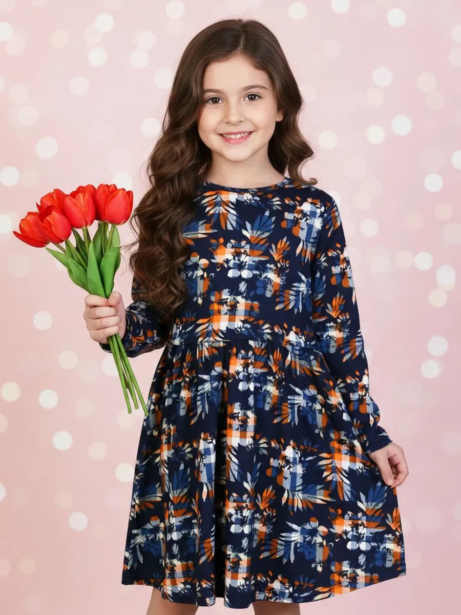 Платье в садик с длинным рукавом