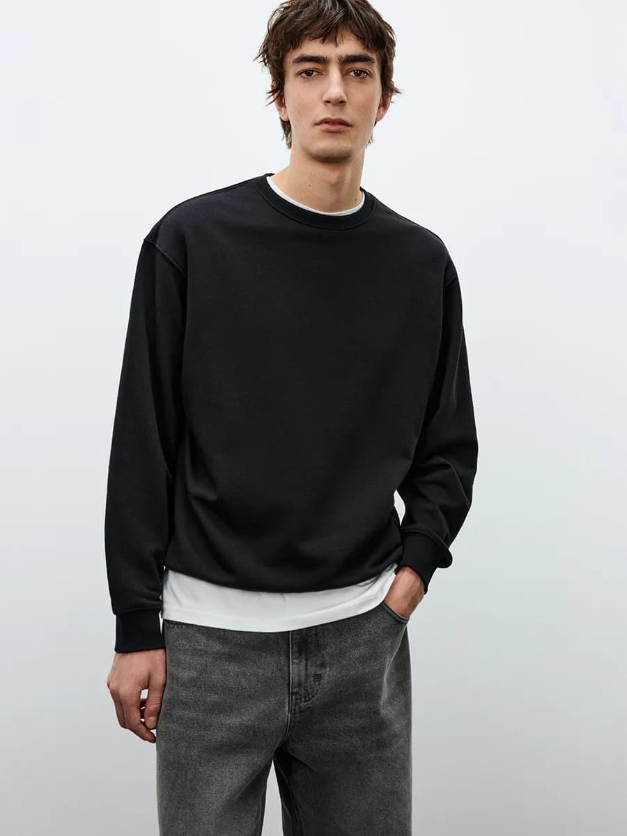 Свитшот базовый свободного кроя