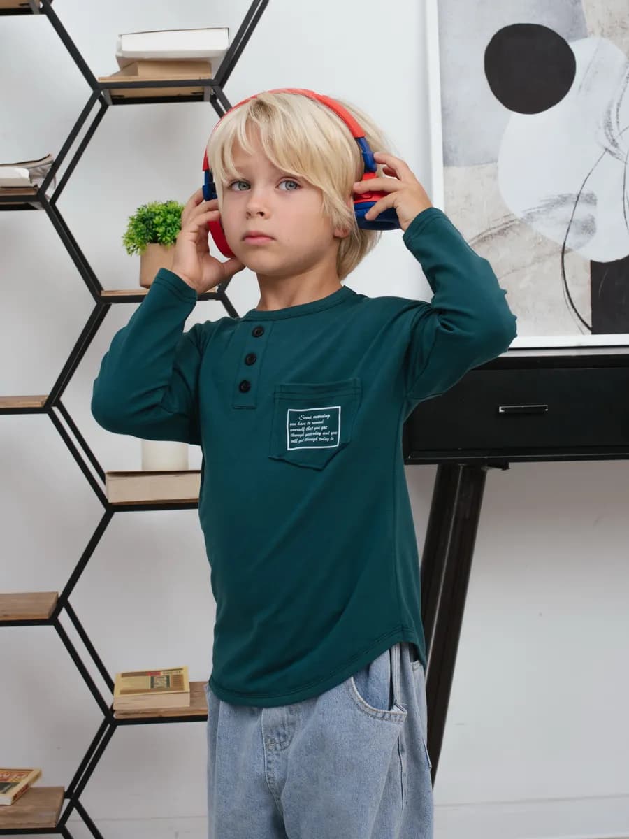 Лонгслив для мальчика школьный