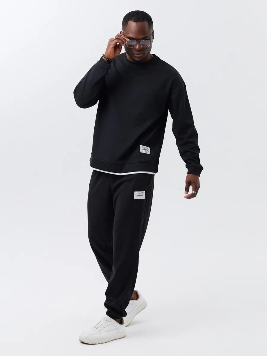 Спортивный костюм со свитшотом и джоггерами