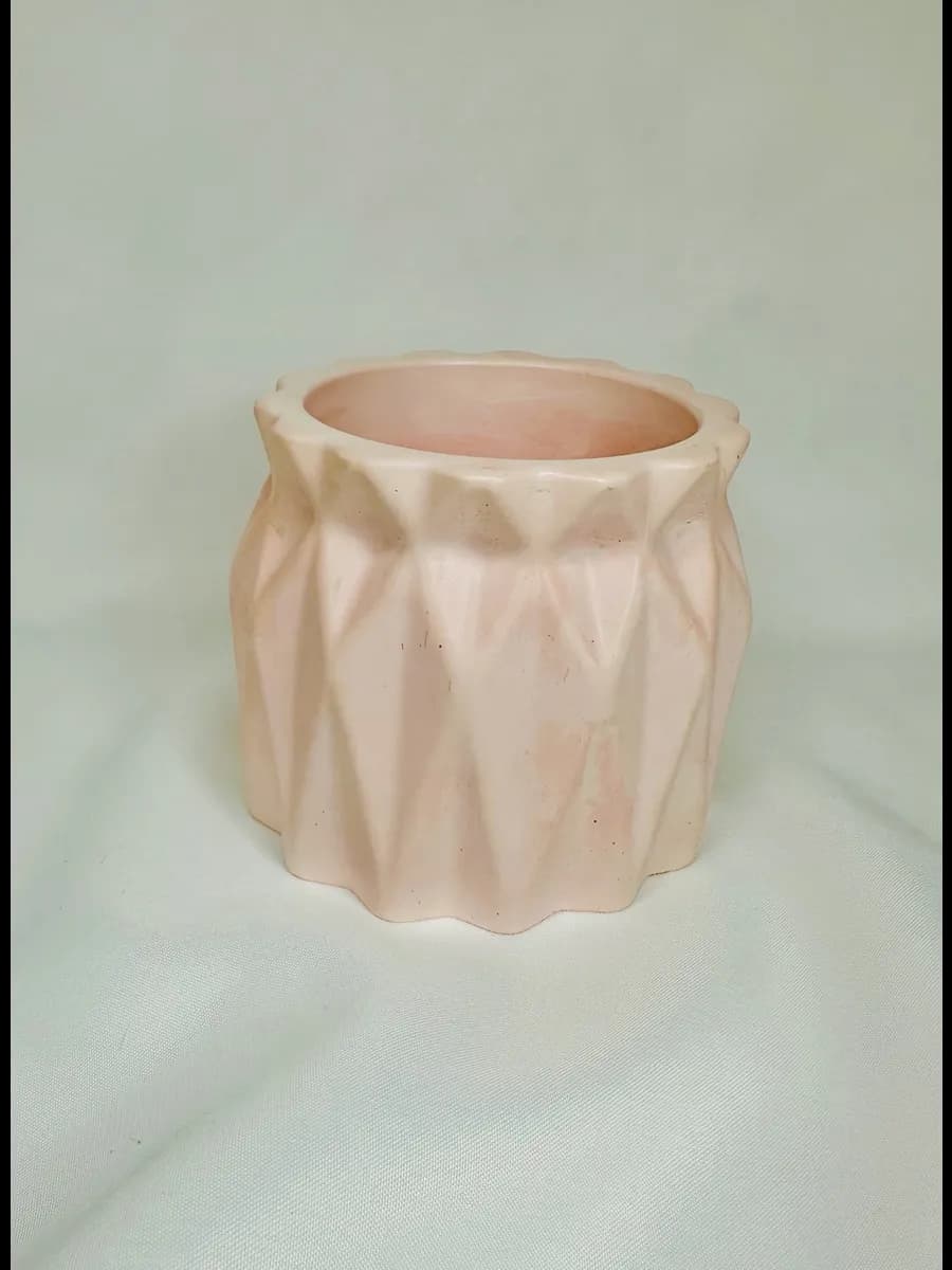 Кашпо из гипса, ваза