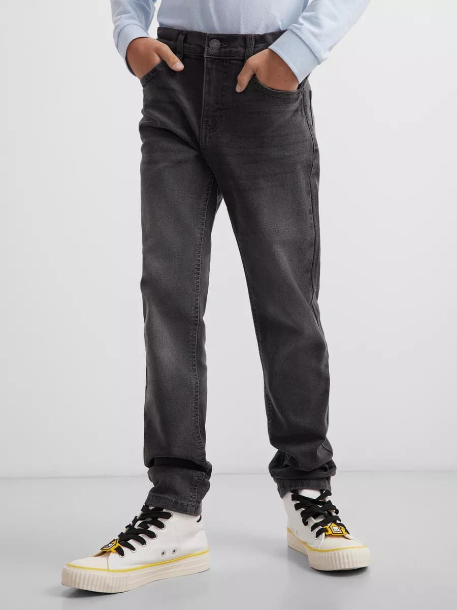 Джинсы серые для мальчика