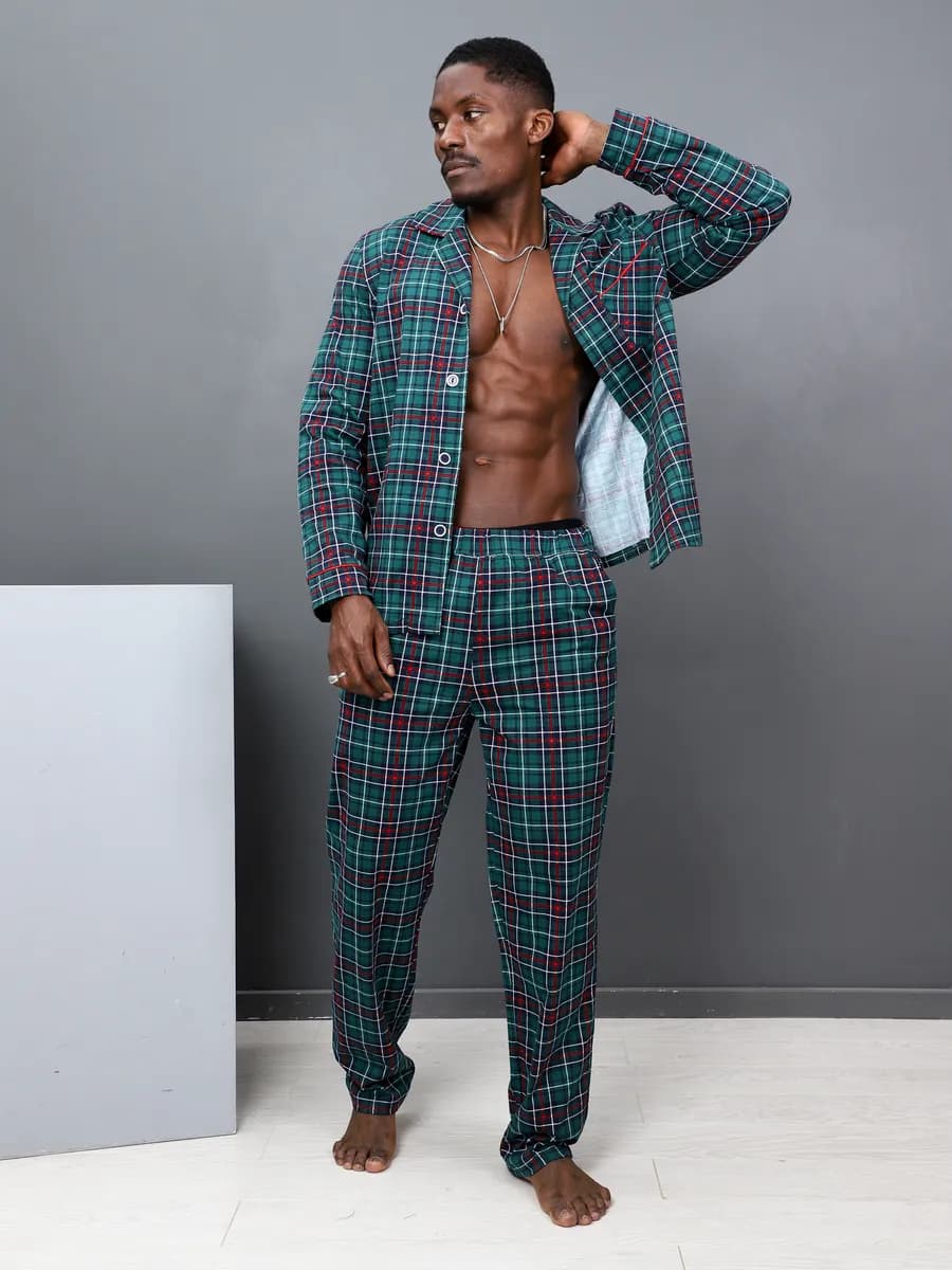 Пижама со штанами домашняя больших размеров новогодняя