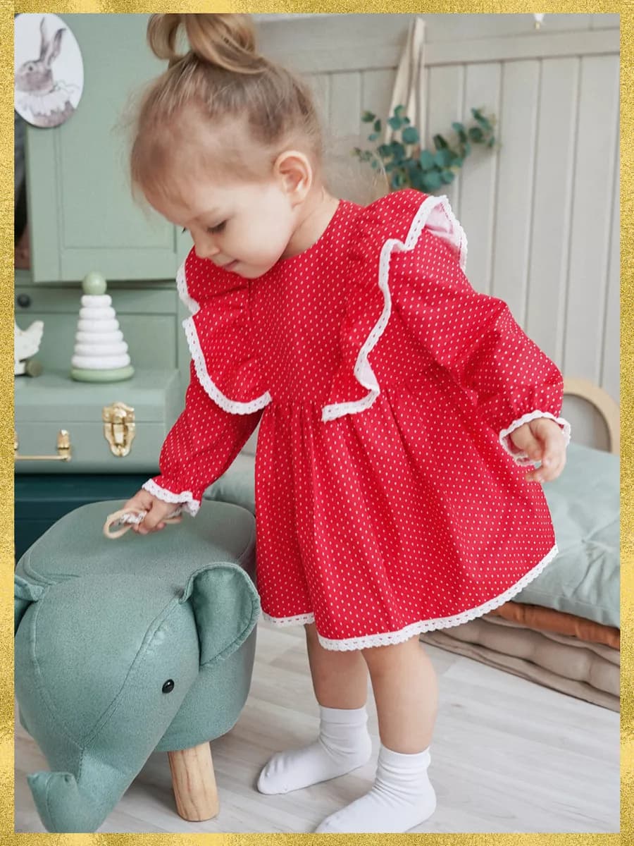 Платье нарядное в горошек в садик