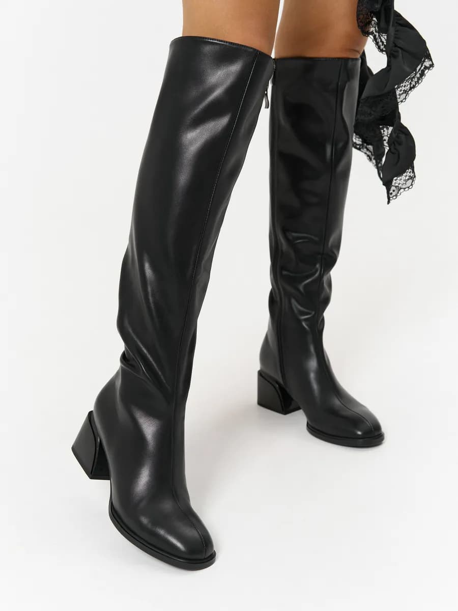 Сапоги женские демисезонные на каблуке