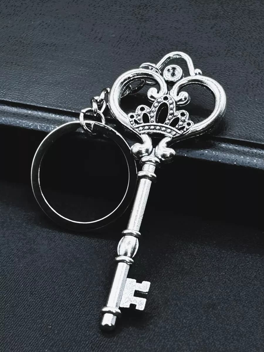 Брелок Королевский ключ