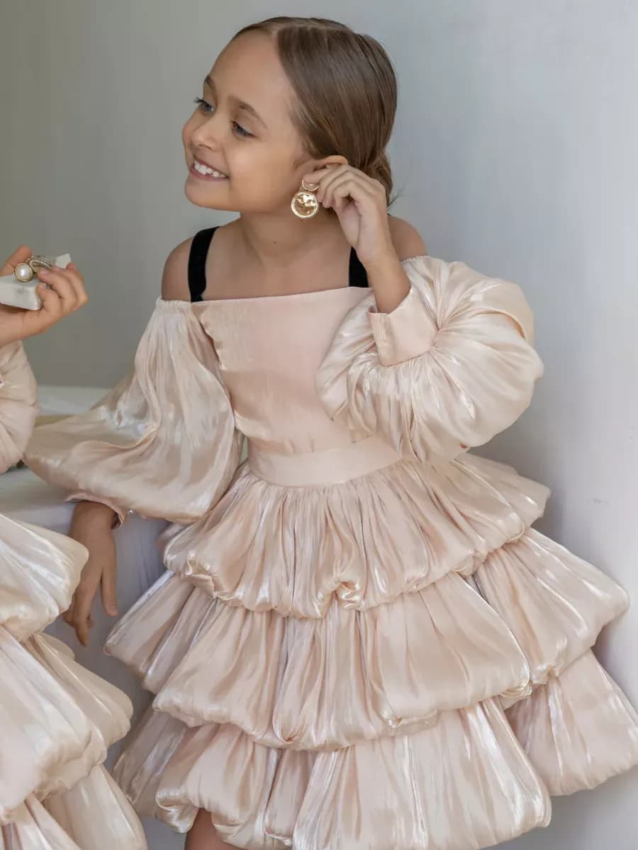 Нарядное платье пышное на выпускной в садик и утренник