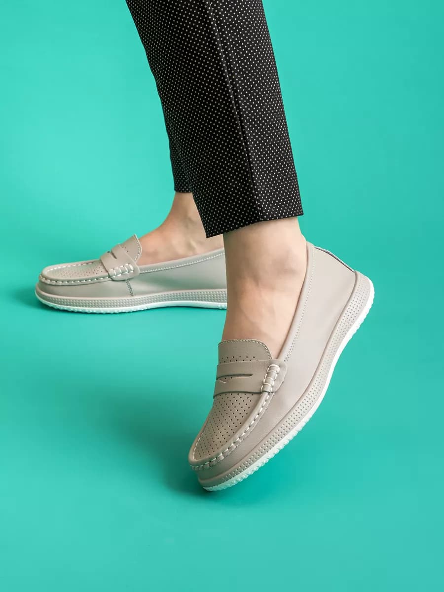 Мокасины из натуральной кожи летние