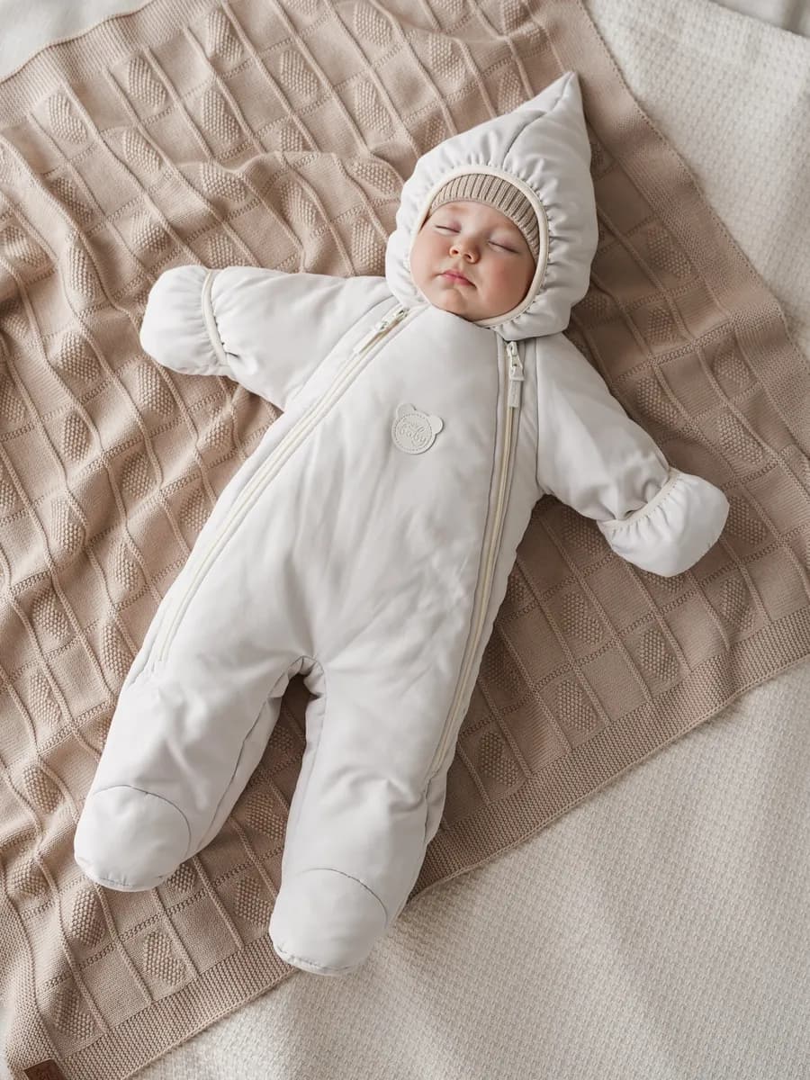 Комбинезон для новорожденных утепленный демисезонный