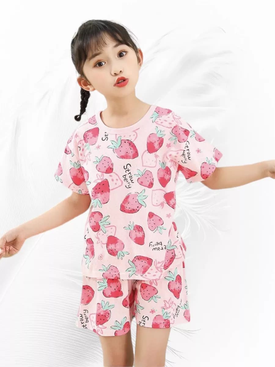 Пижама с шортами и футболкой