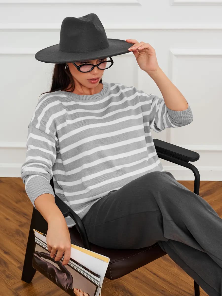 Свитер оверсайз вязаный в полоску