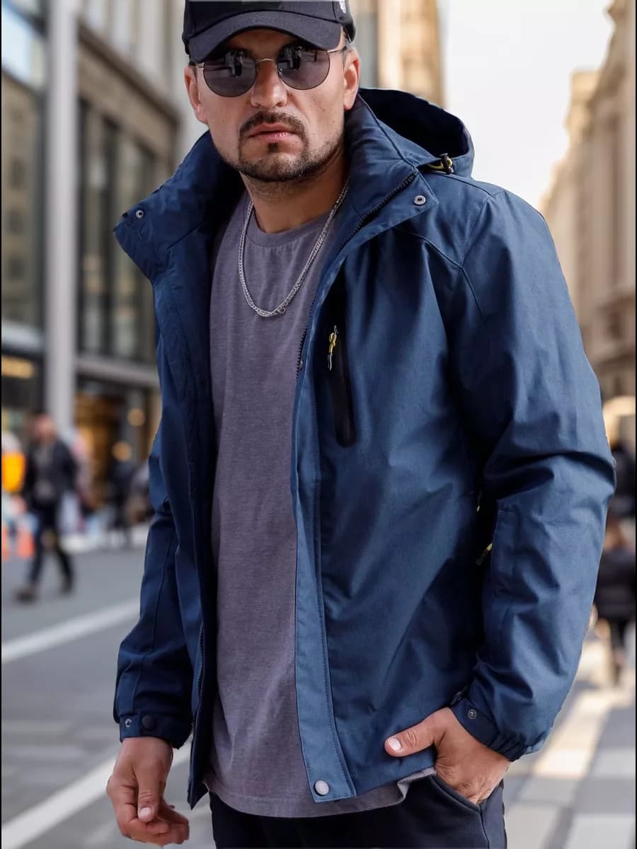 Куртка демисезонная весенняя с капюшоном ветровка