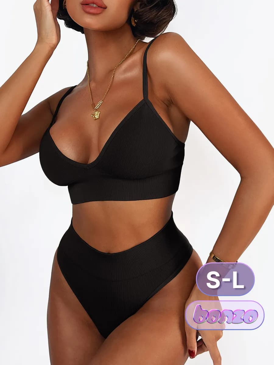 Бесшовный комплект нижнего белья