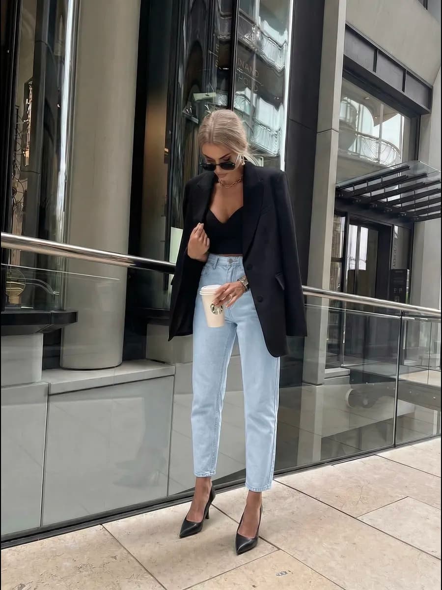 Джинсы мом с высокой посадкой прямые