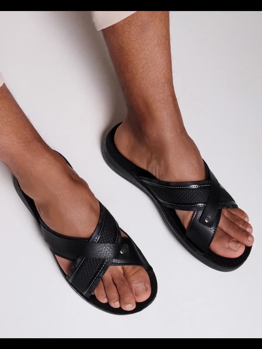 Шлепанцы кожаные