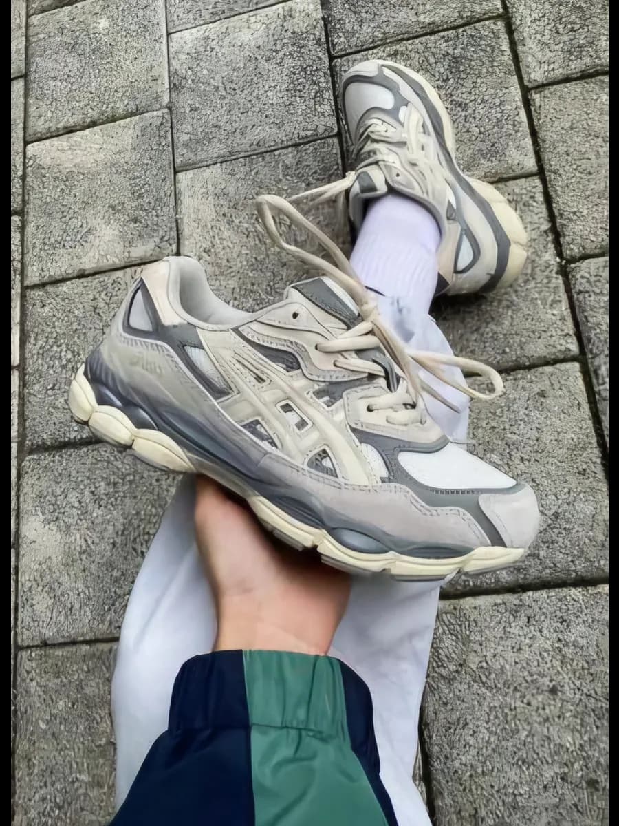 Кроссовки женские GEL NYC