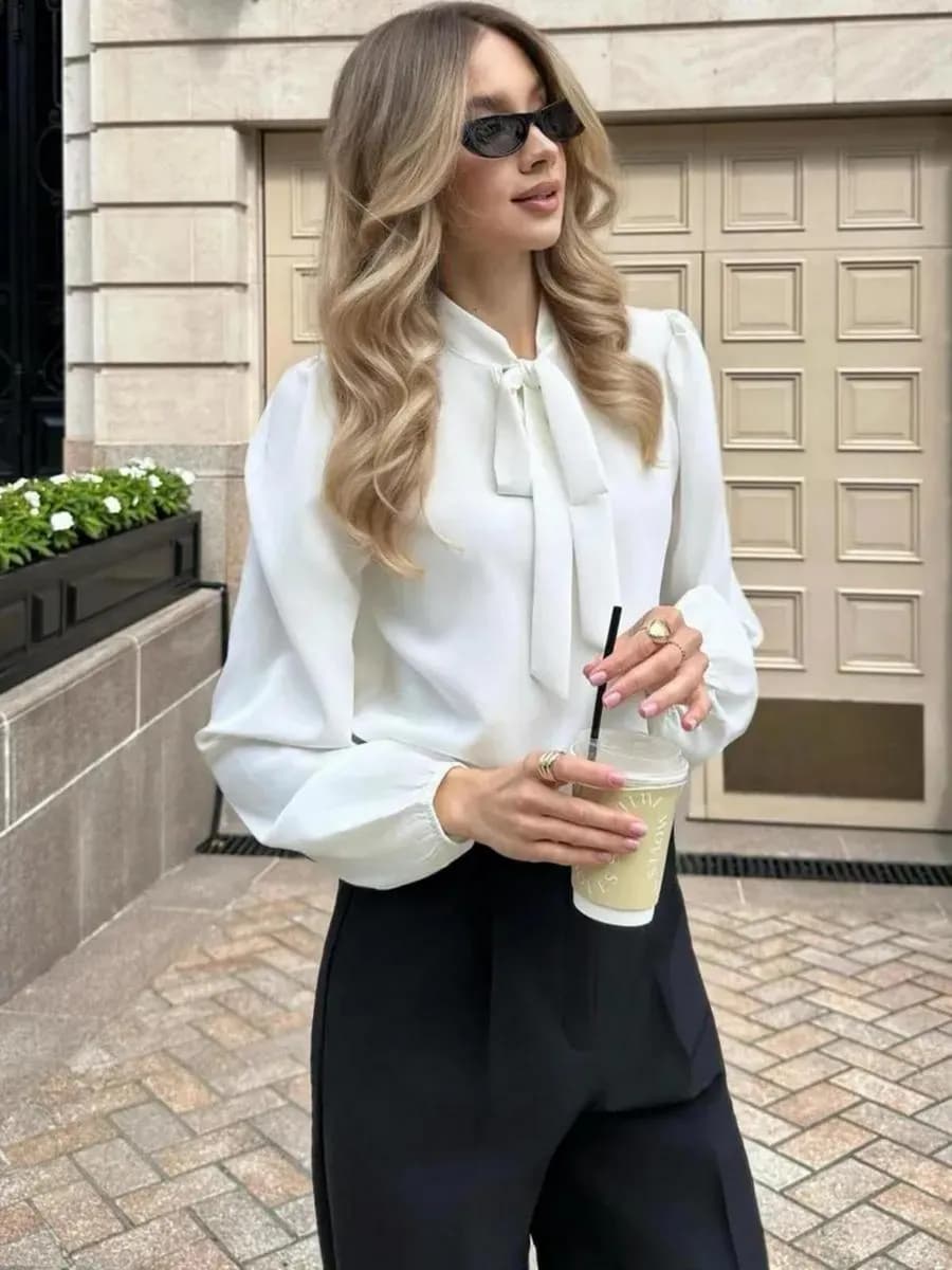 Блузка нарядная школьная офисная стильная