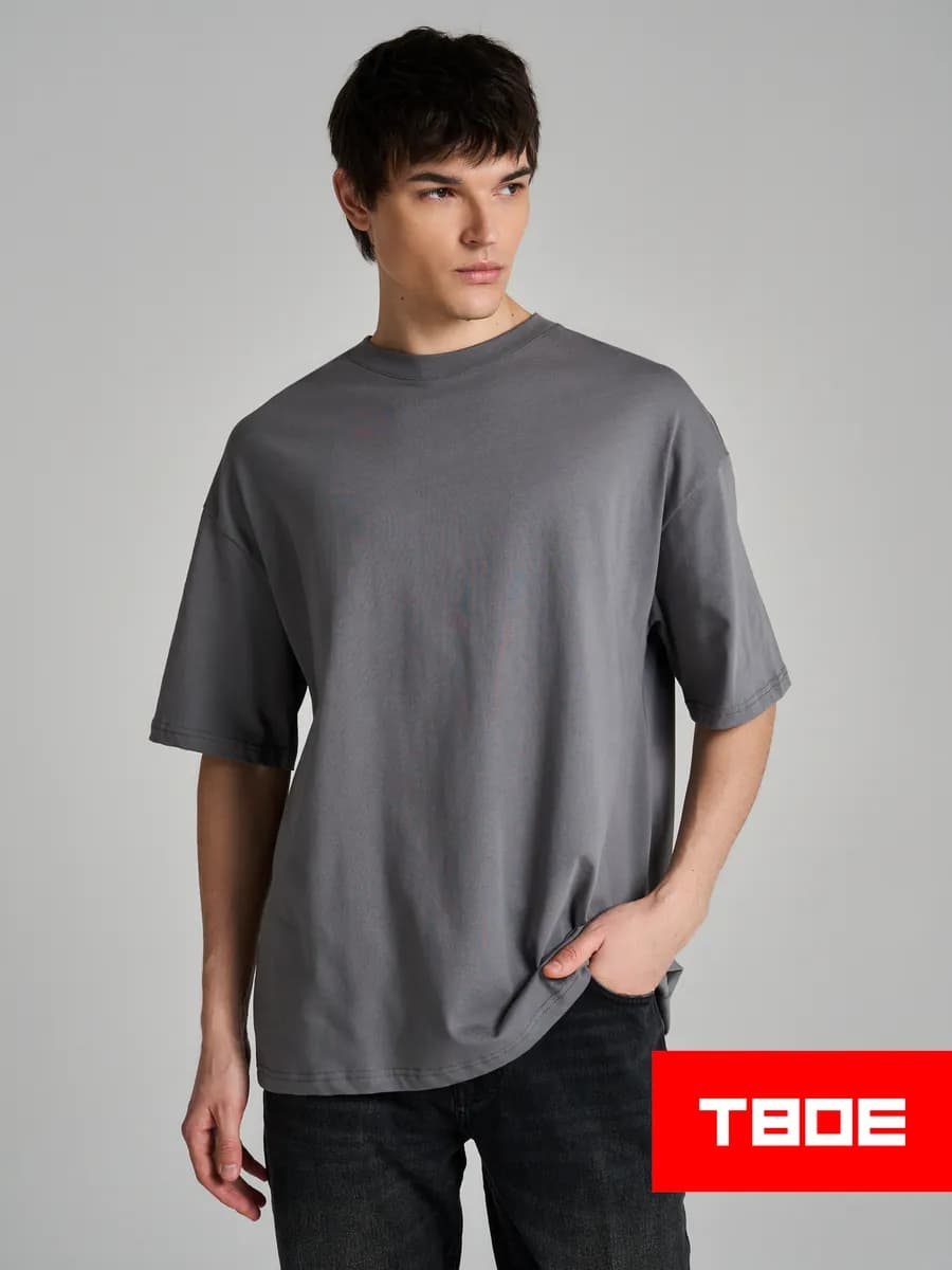 Плотная базовая футболка оверсайз