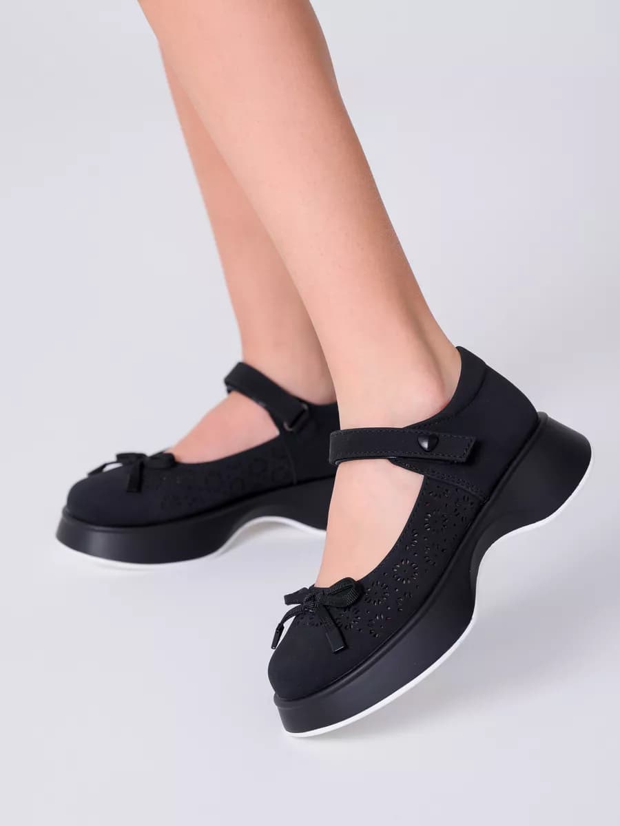 Туфли нарядные праздничные с белой подошвой подростковые