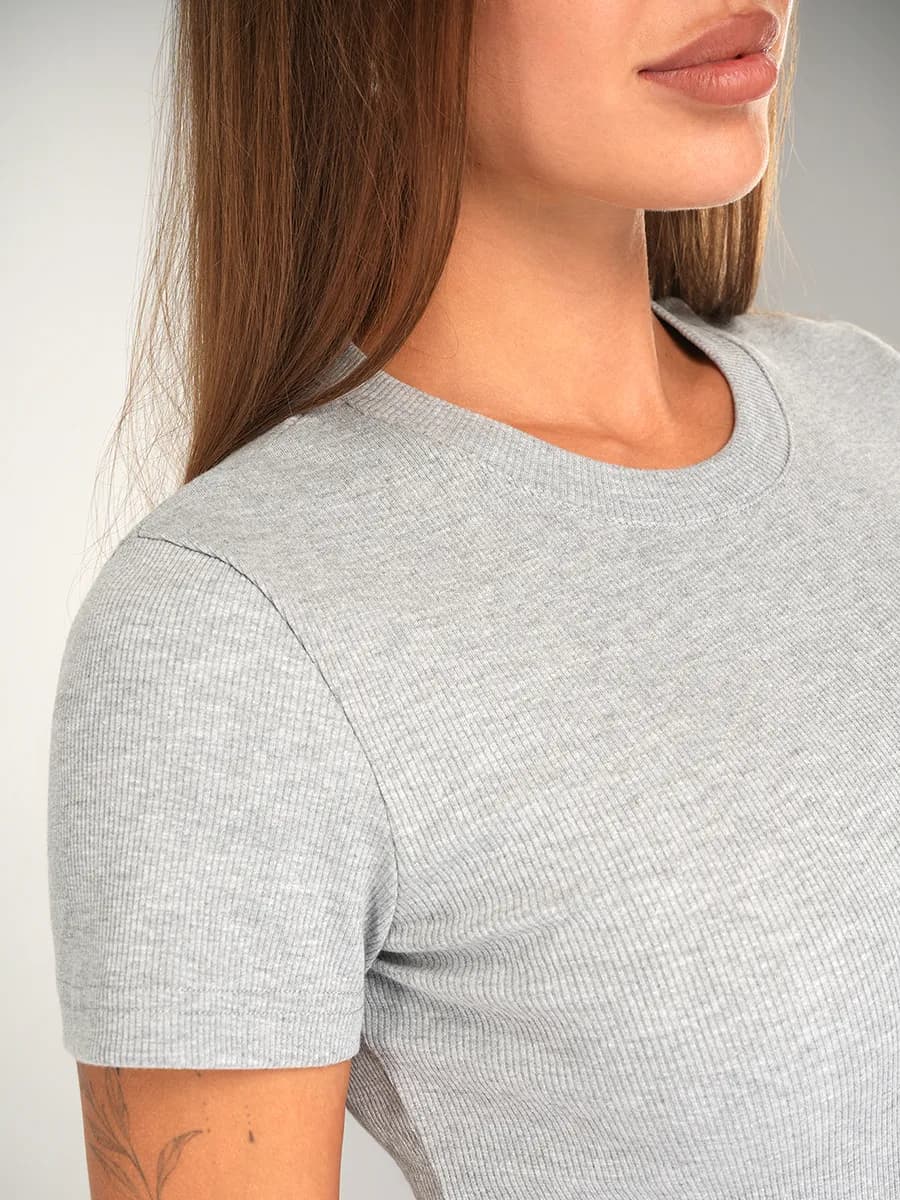 Футболка однотонная в рубчик скимс базовая хлопок