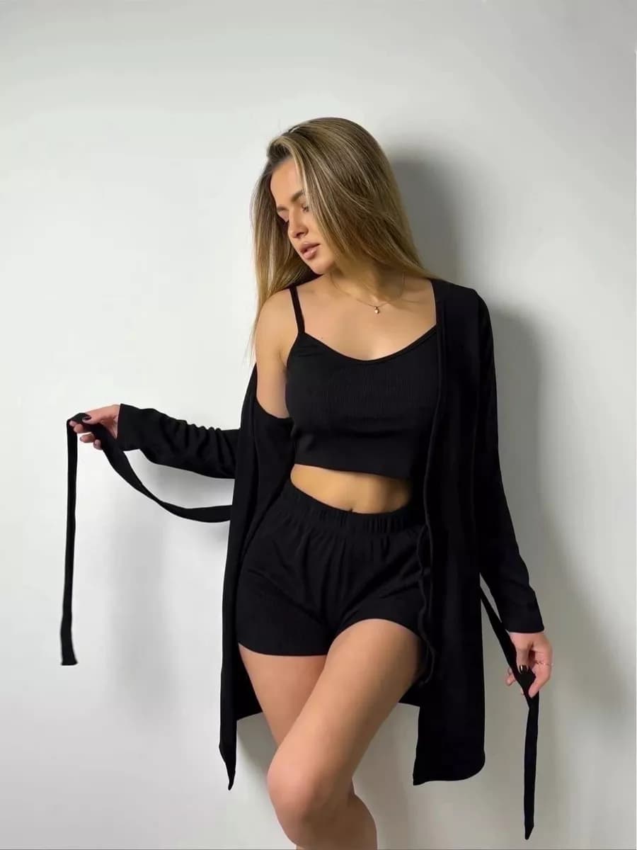 Пижама 3 в 1 майка. шорты. халат