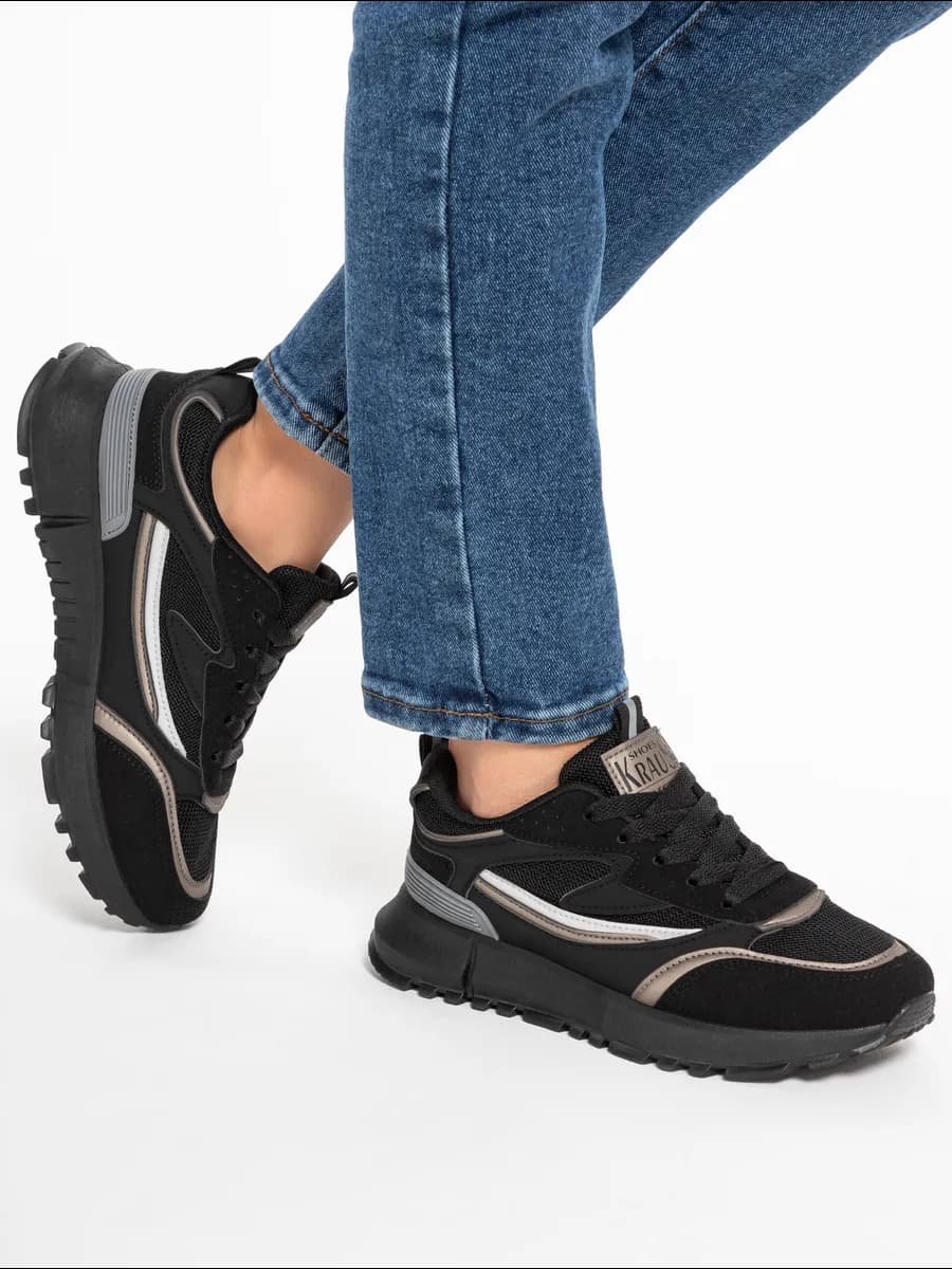 Кроссовки женские черные