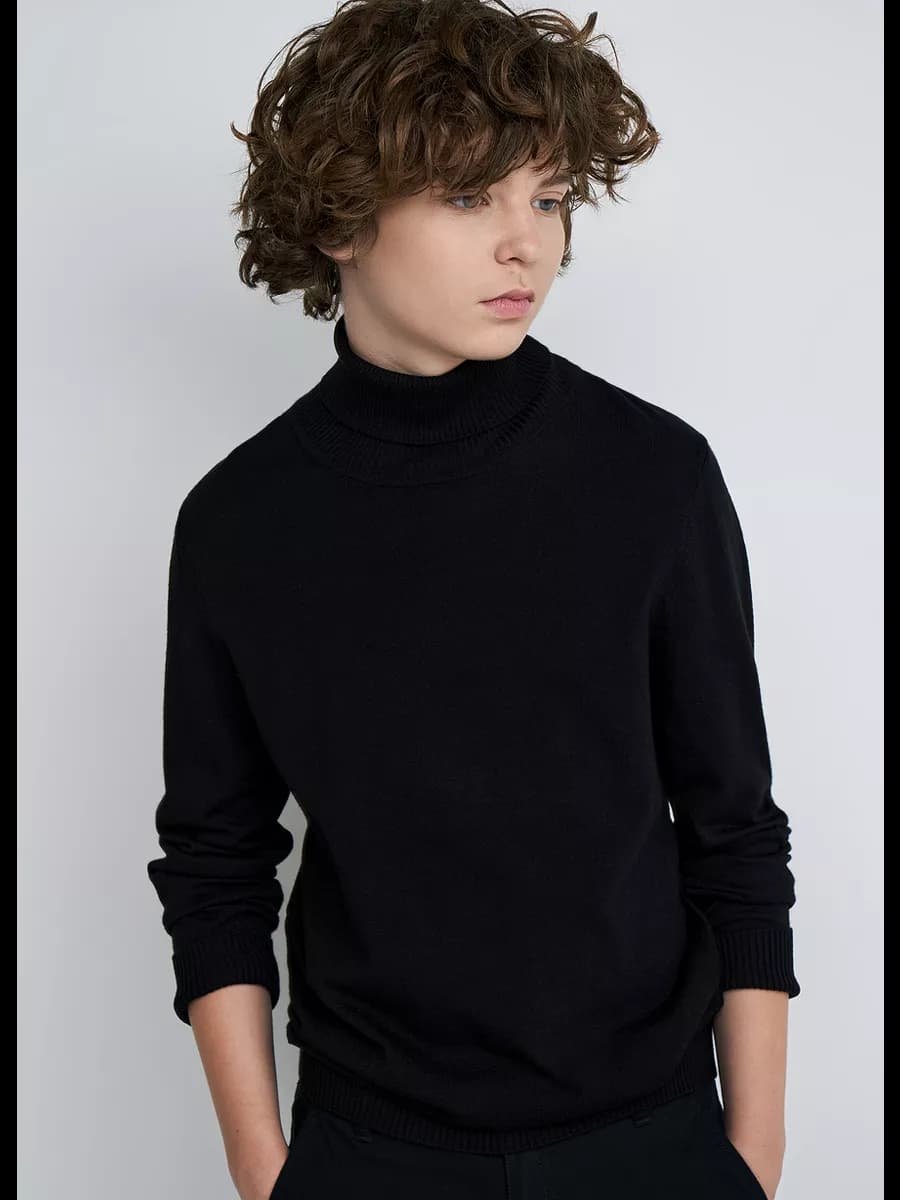 Классический джемпер с горлом