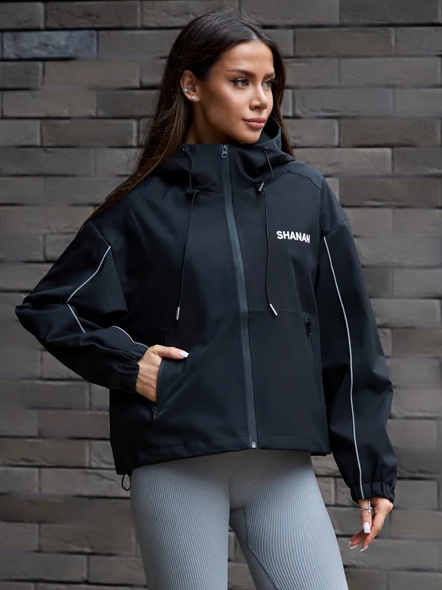 Ветровка короткая оверсайз с капюшоном y2k