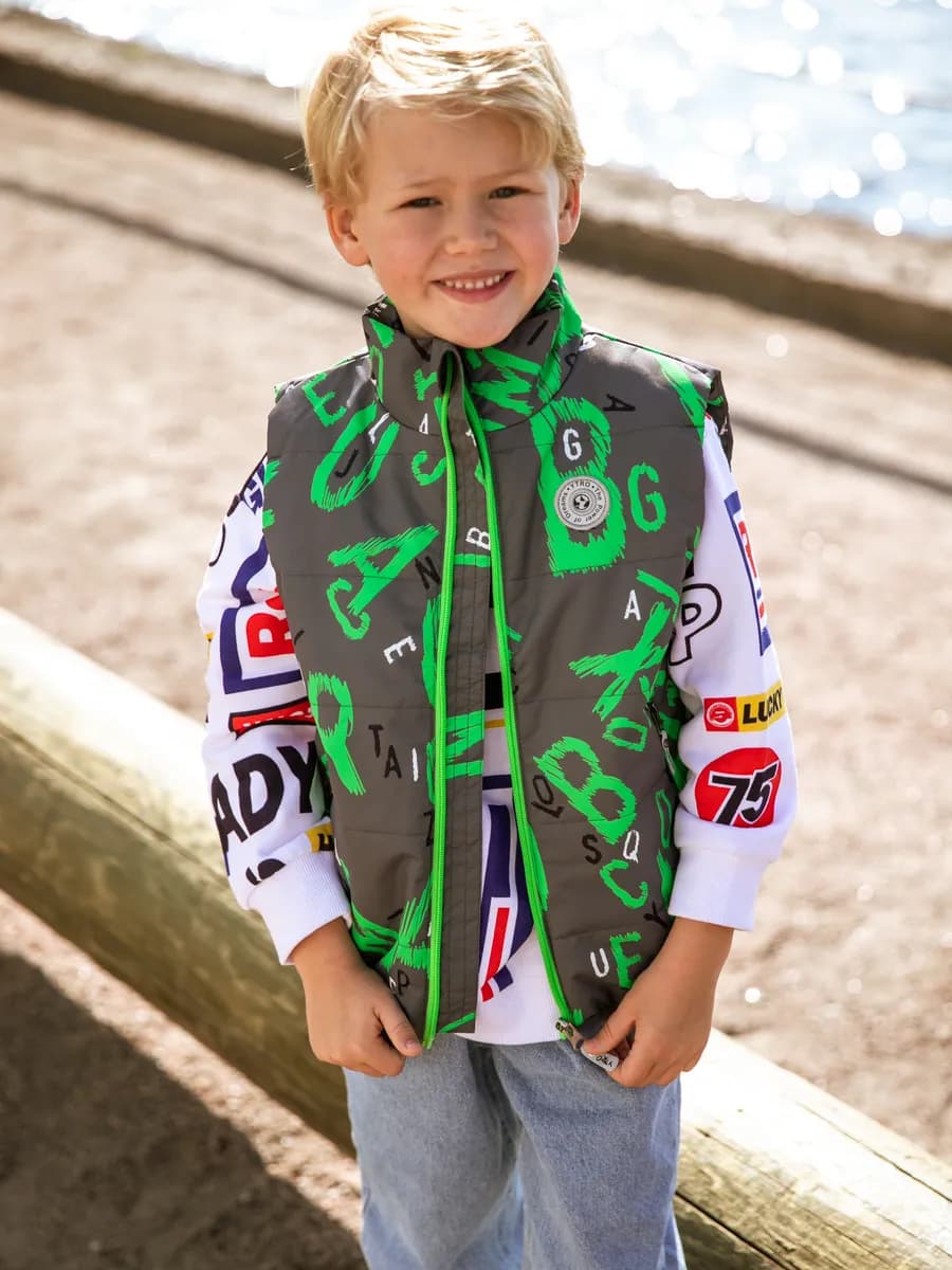 Жилетка утепленная детская осень