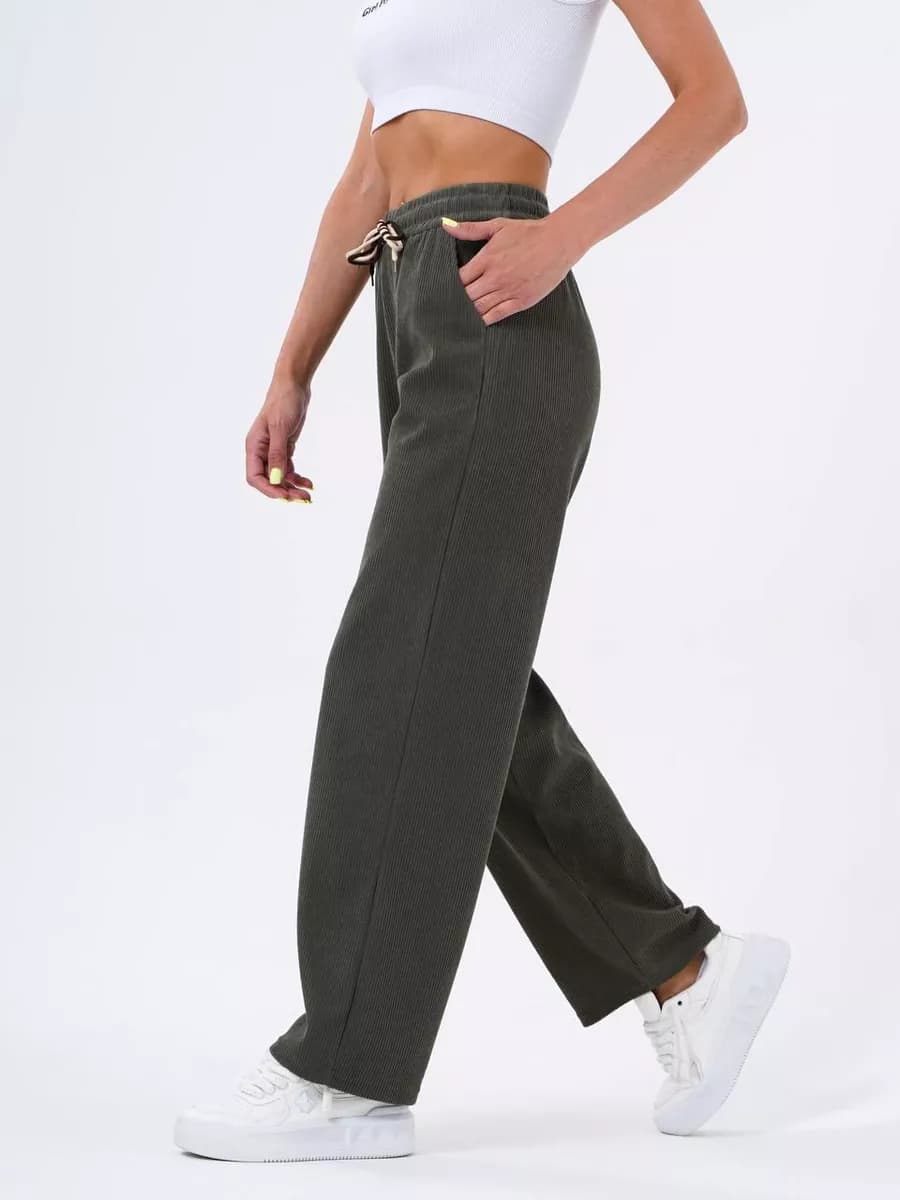 Брюки спортивные широкие в рубчик