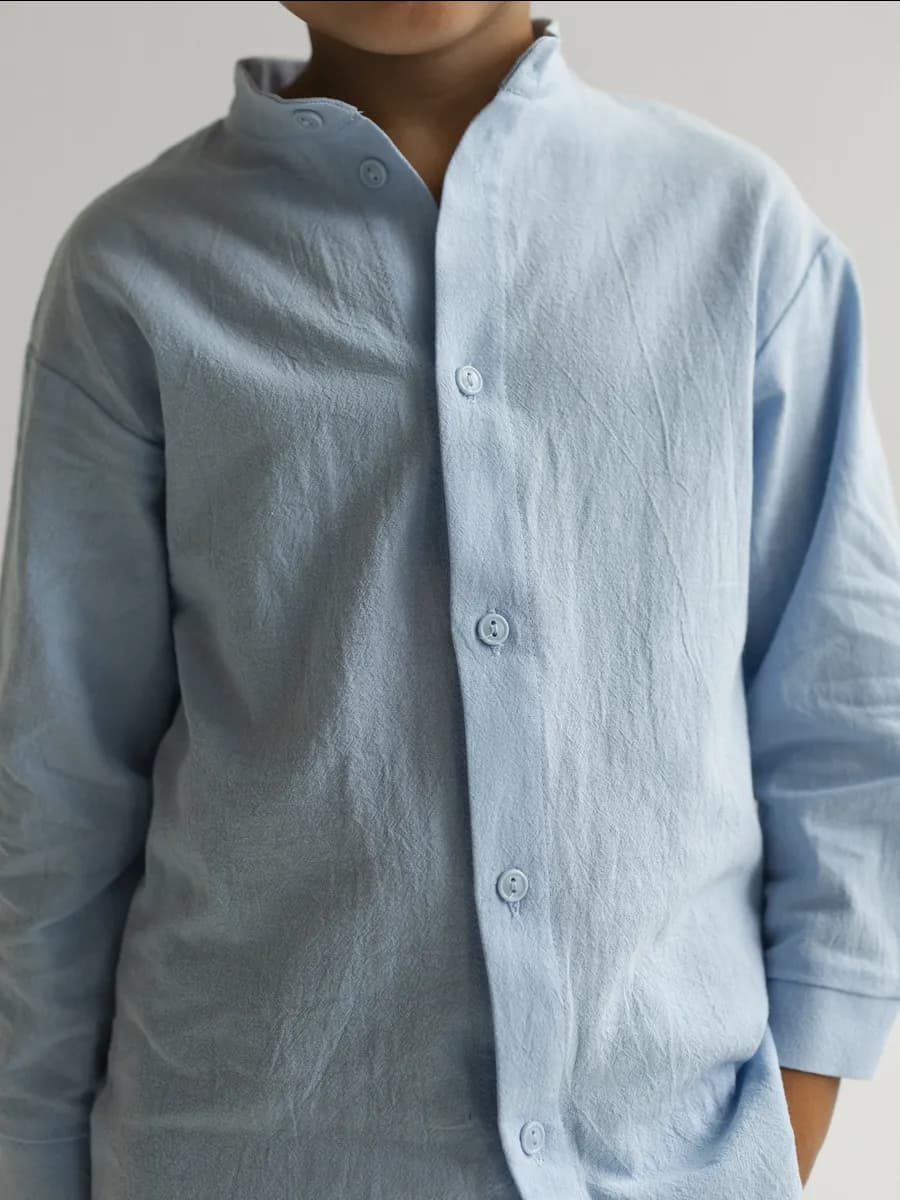 Рубашка голубая с длинными рукавами школьная