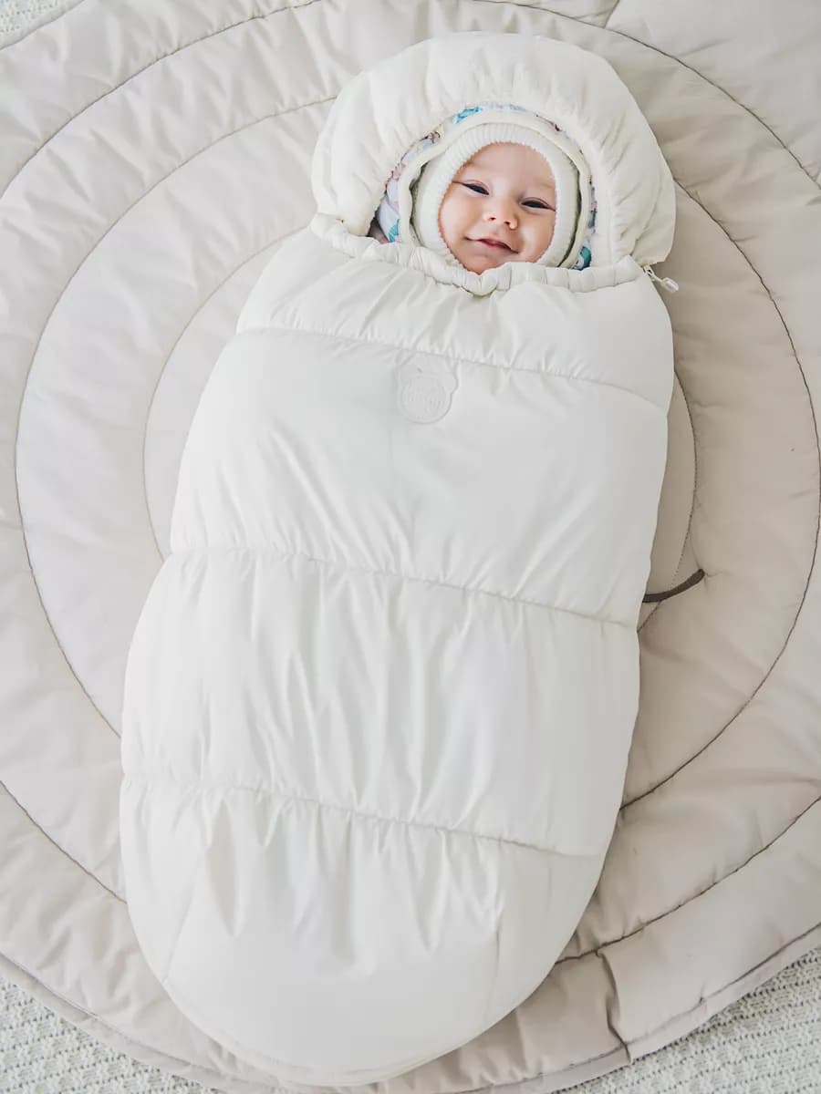 Конверт для новорожденных на выписку на прогулку