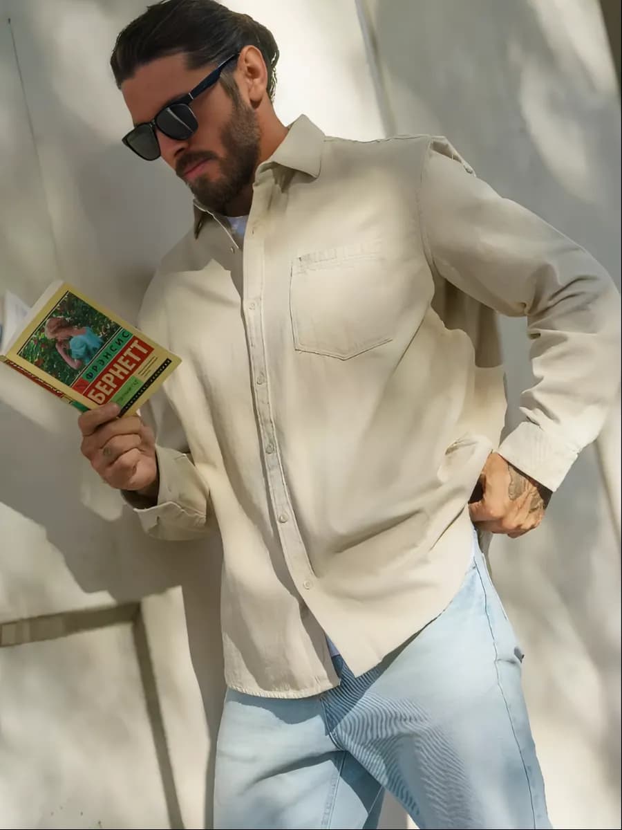 Рубашка мужская на пуговицах