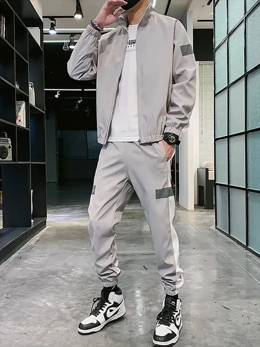 Спортивный костюм комплект