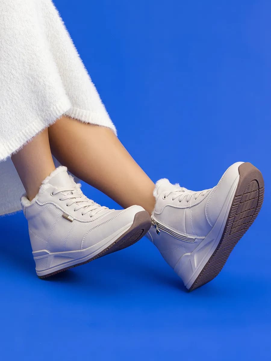 Ботинки замшевые теплые спортивные