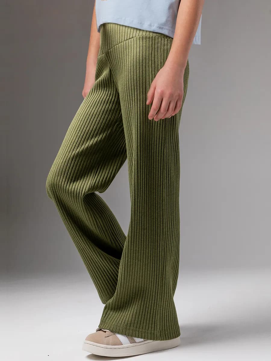 Брюки расклешенные