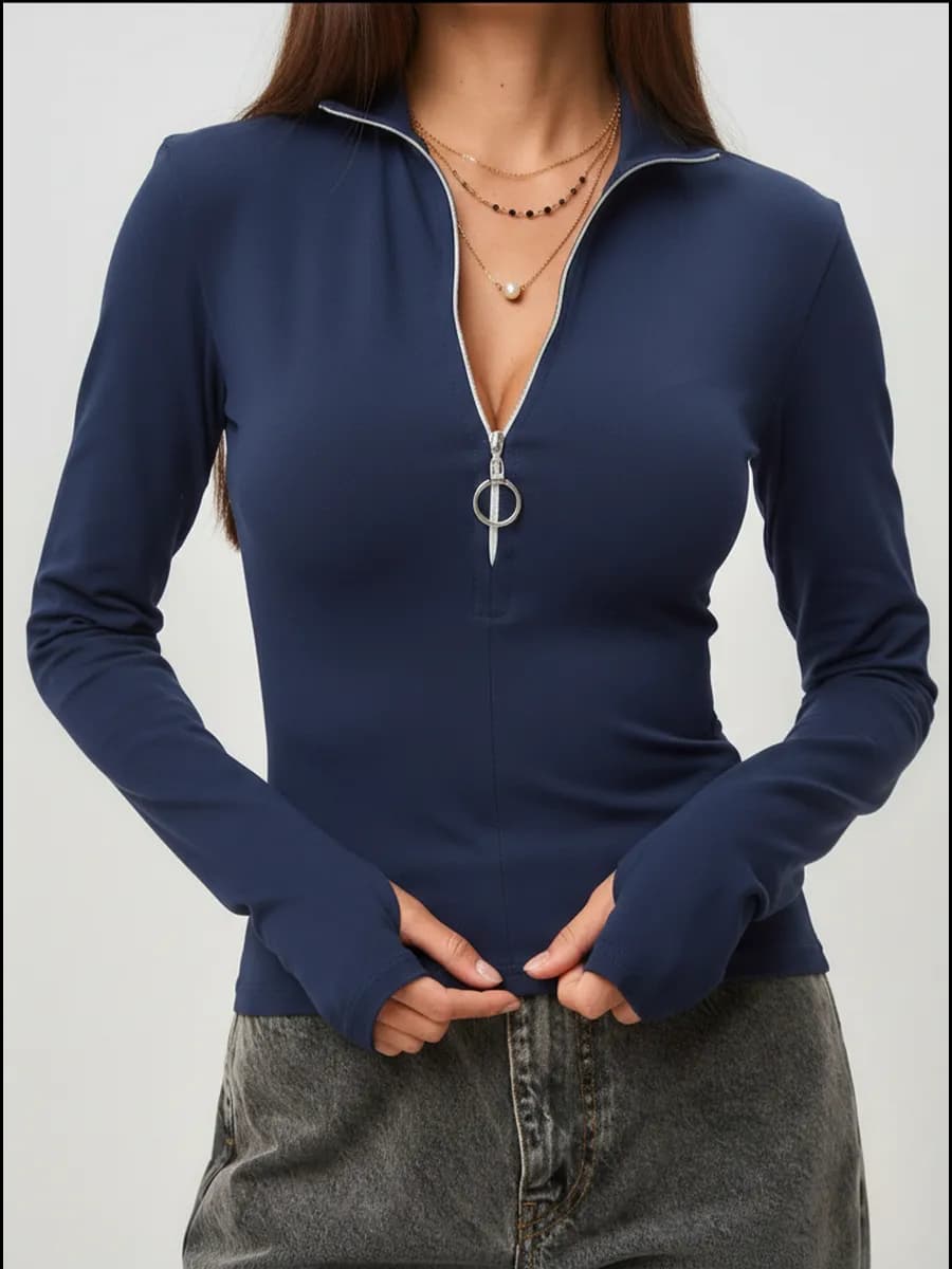 Лонгслив приталенный на молнии с вырезом для пальца